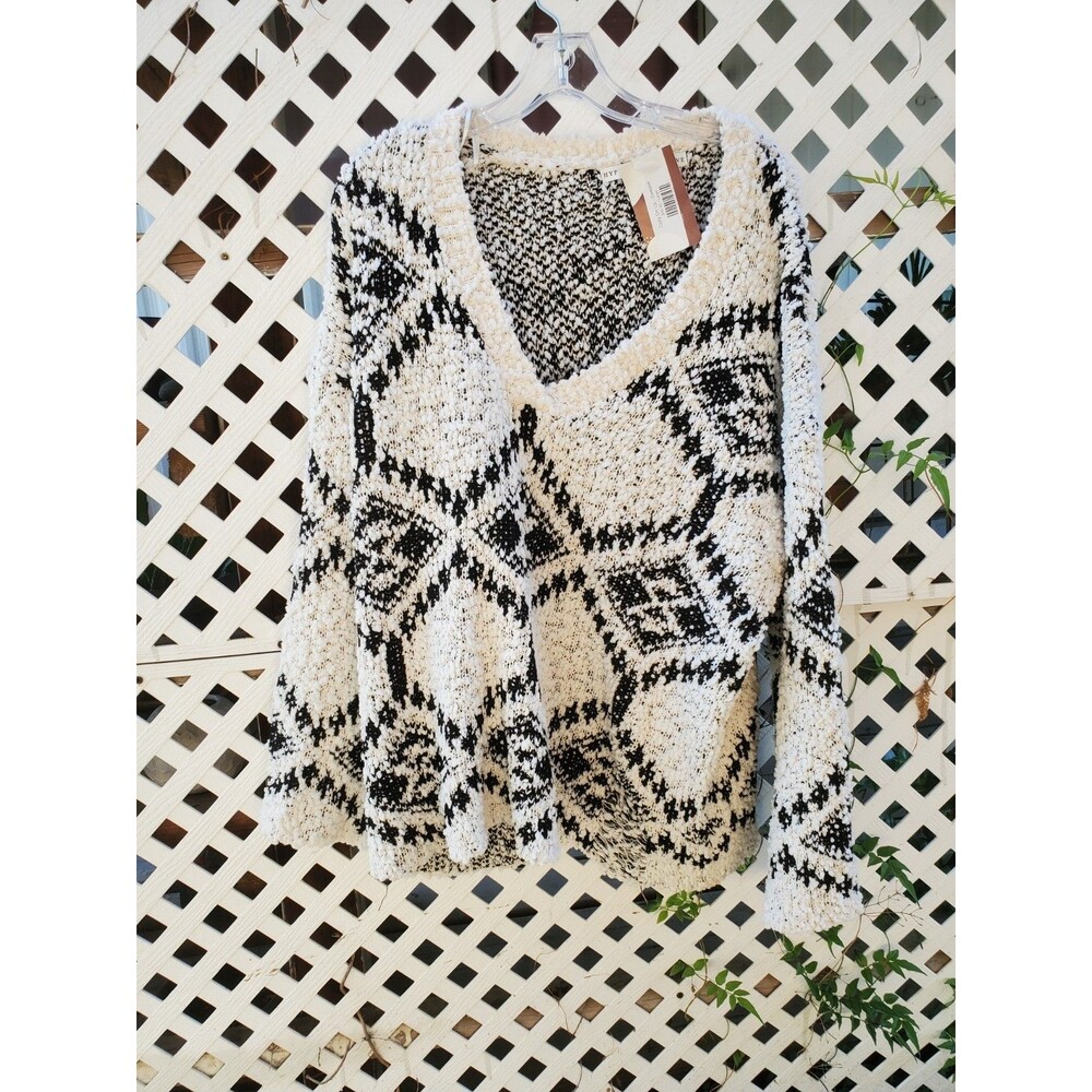 Cozy On Up Sweater Size Large Reg $45.00